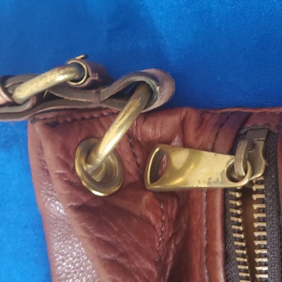 Women’s Fossil Long Live Vintage Leather Explorer Hobo Bag - Picture 8 of 12